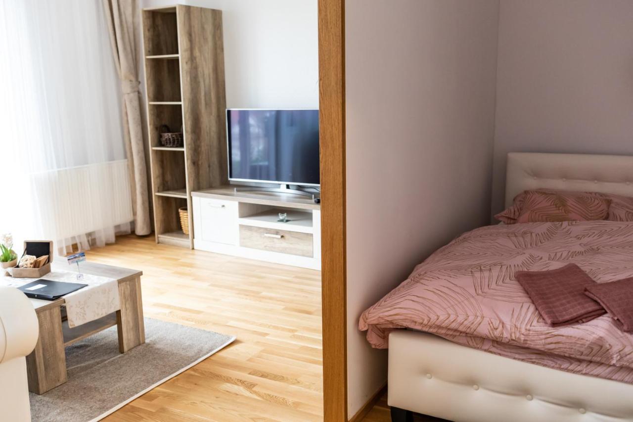 Rezidence Hadovitá Apartamento *